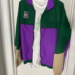 Adidas winter breaker medium top small bottoms